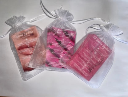 BUNDLE 50 EACH OF CUSTOMISED ARNICA LIP BALMS, LIP COMPRESSES & AFTERCARE CARDS